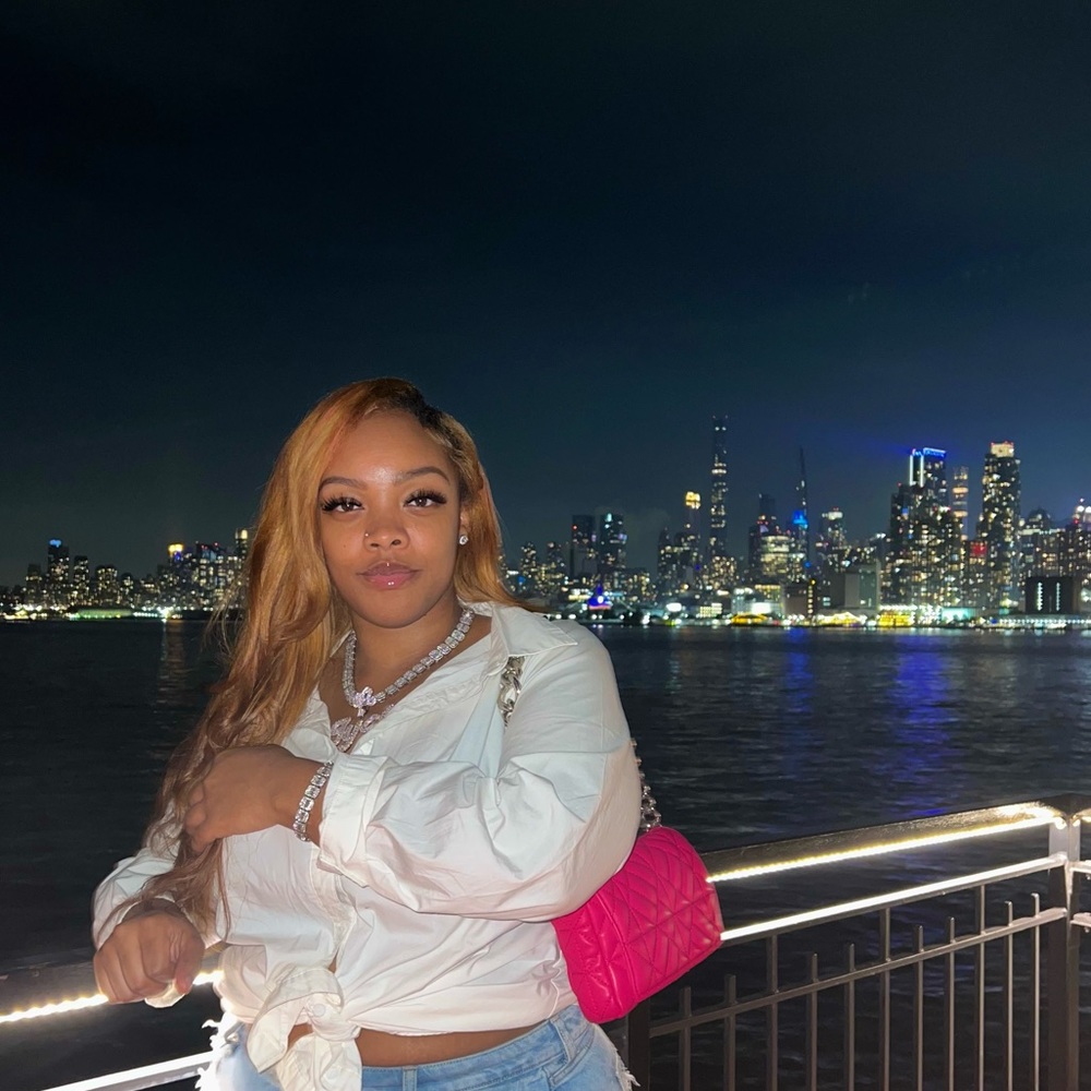 Meet your Posher, Iycis